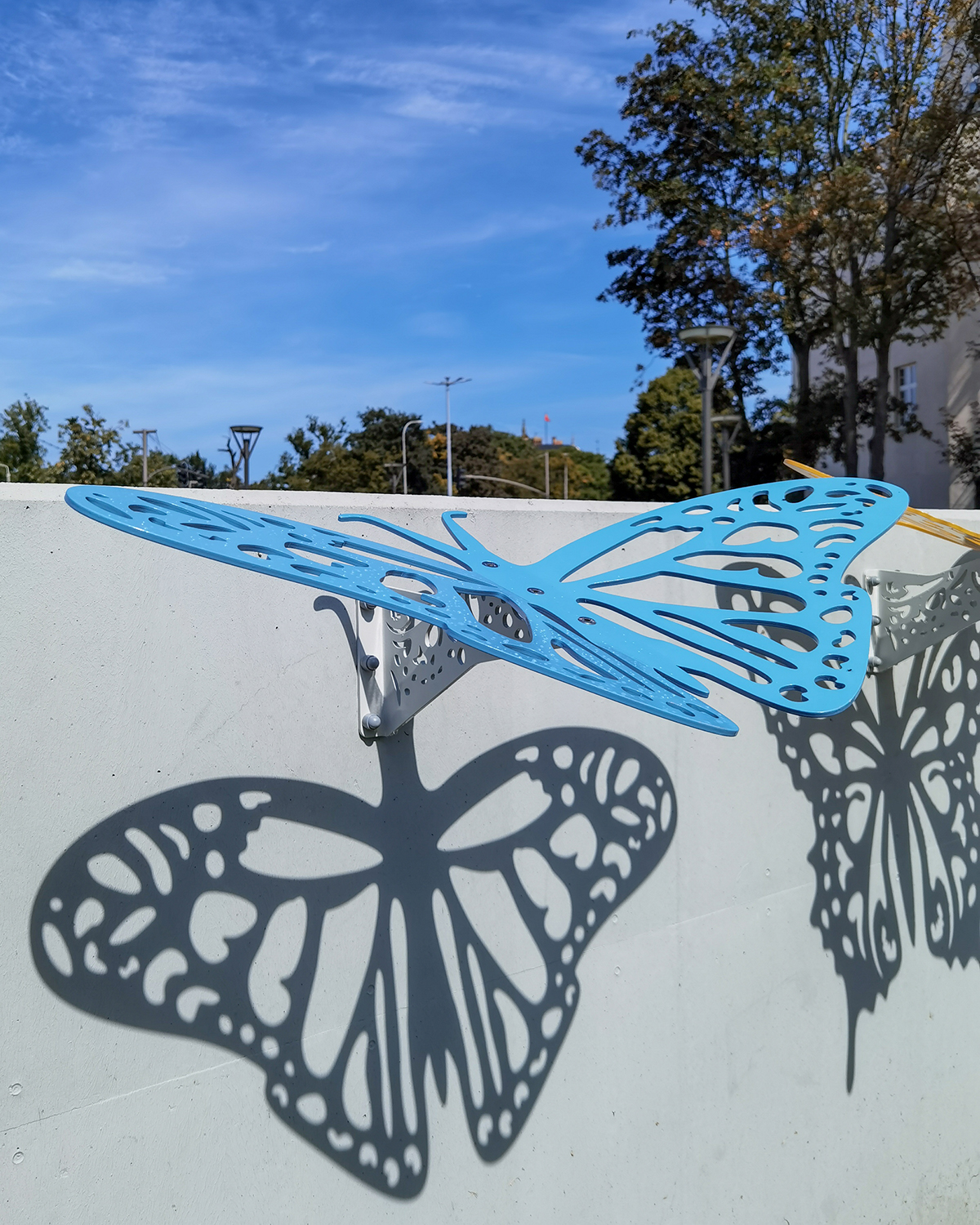 Sun-sensing butterflies - Outdoor Wall Art - Studio BOLOZ
